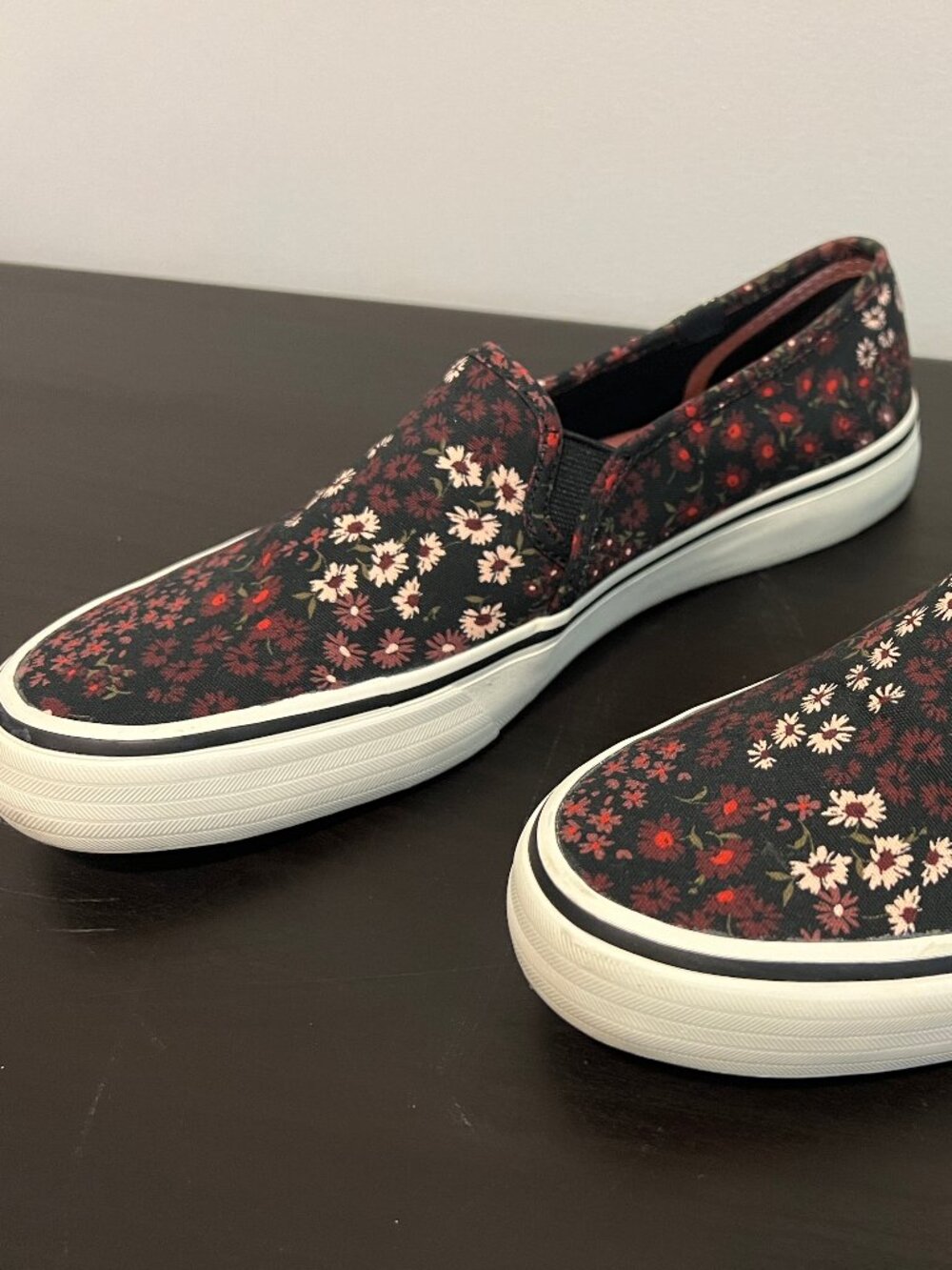 Keds Double Decker Floral Slip On Sneakers Black Pink Size 9